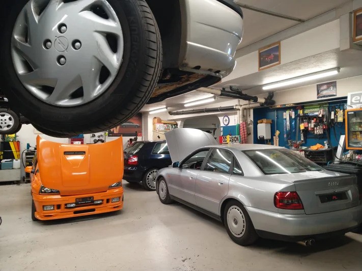 Garage Scheuring Werkstatt